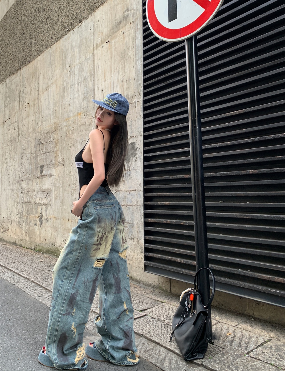 Retro loose wide leg pants graffiti holes jeans