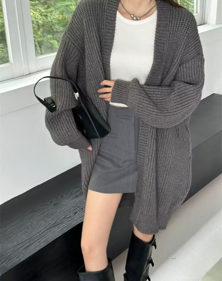 Autumn and winter sweater V-neck coat for women