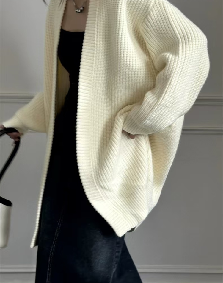 Autumn and winter sweater V-neck coat for women