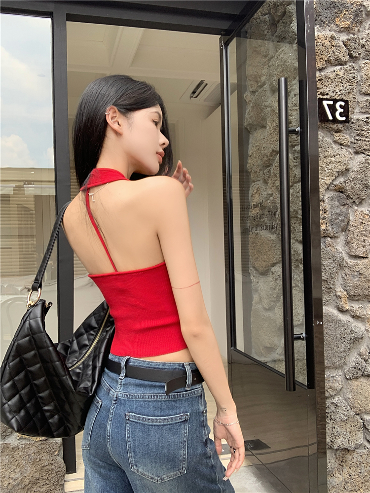 Sexy short knitted tops halter summer vest for women