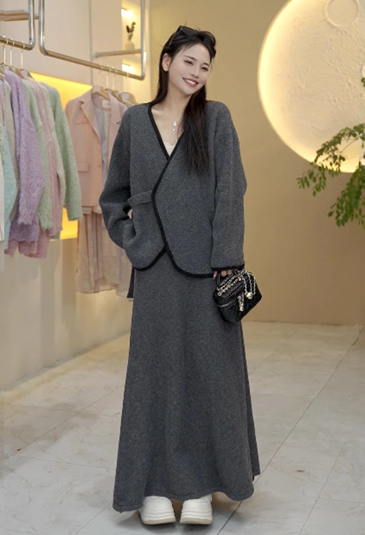 Chanelstyle fashion cardigan V-neck skirt 2pcs set