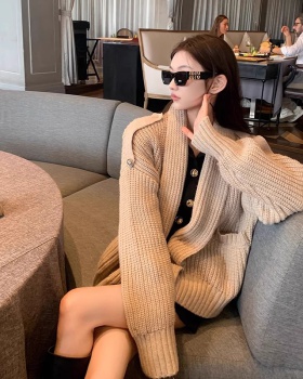 Knitted casual coat apricot winter sweater for women