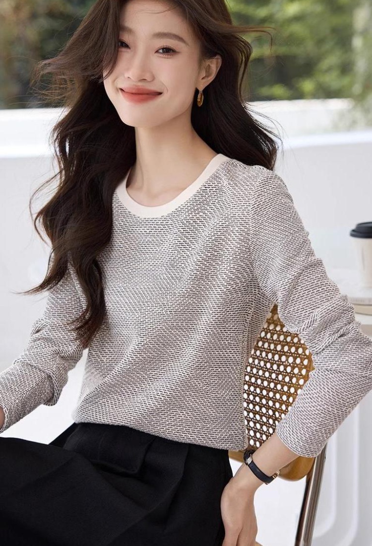 Long sleeve autumn round neck knitted Casual T-shirt