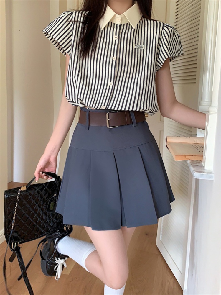 Small fellow A-line with belt high waist niche skirt