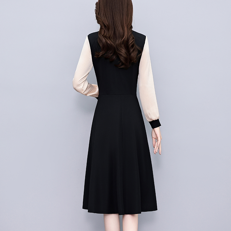 Long sleeve Pseudo-two fashion stripe dress for women