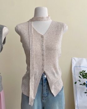 V-neck slim enticement pinched waist knitted vest for women