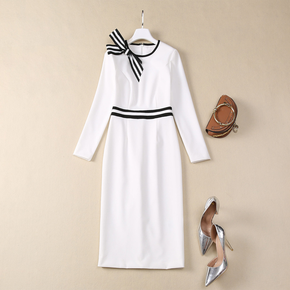 Round neck pinched waist bow dress for women