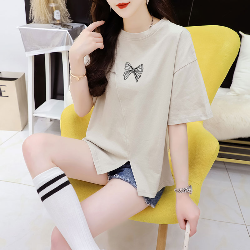 Split short sleeve small fellow T-shirt for women