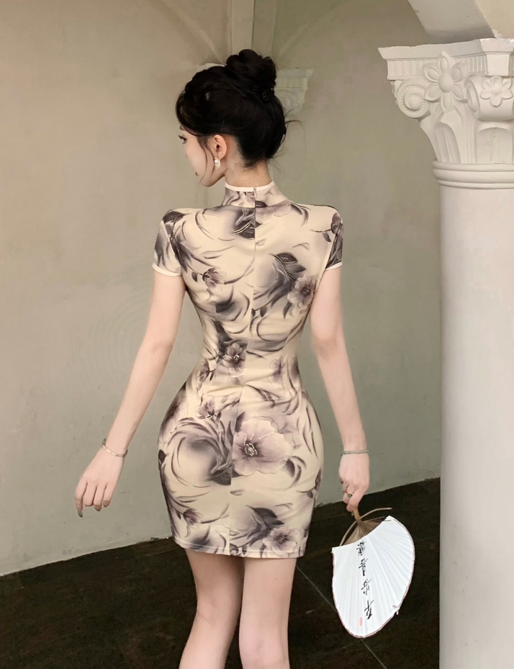 Short sleeve retro bronzing T-back ladies printing cheongsam