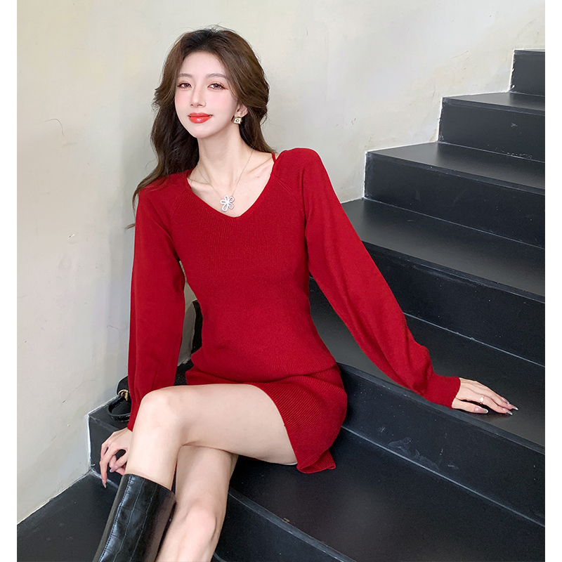 Lantern sleeve knitted small fellow V-neck dress for women