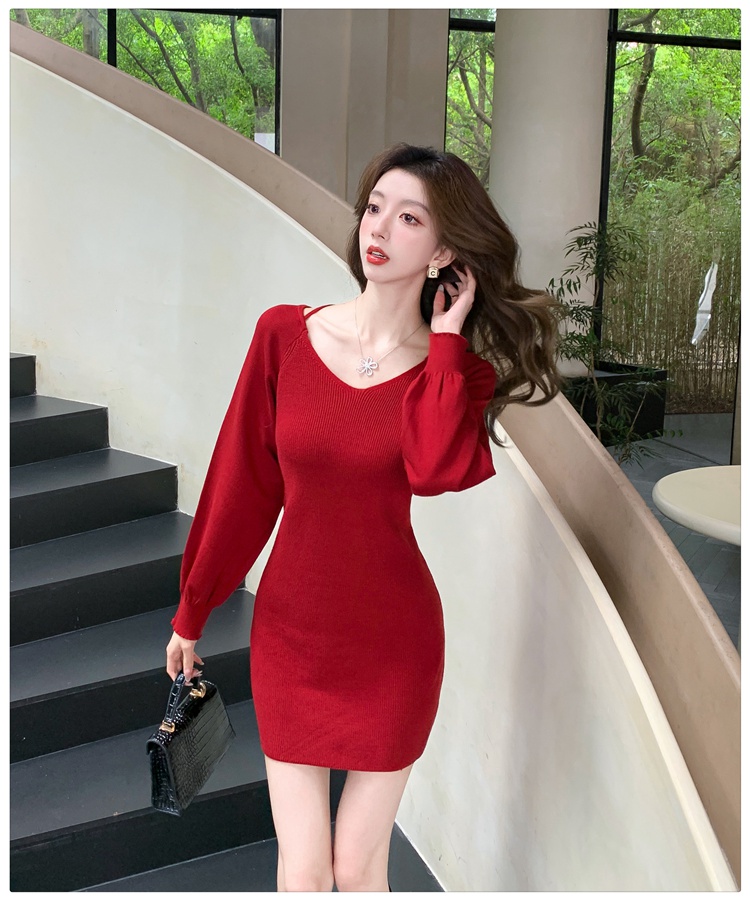 Lantern sleeve knitted small fellow V-neck dress for women