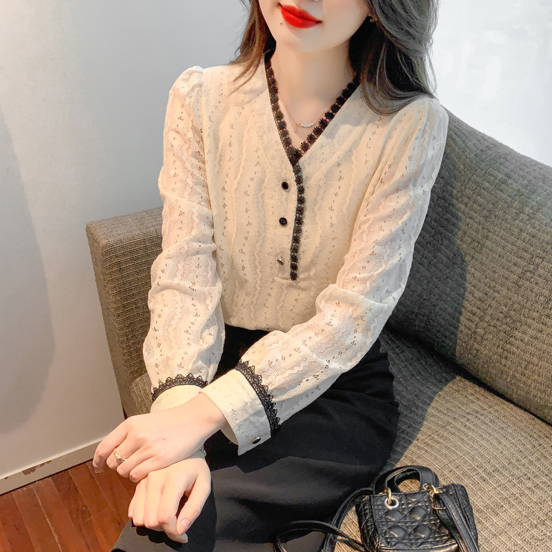 Spring and autumn V-neck shirt lace shirts for women