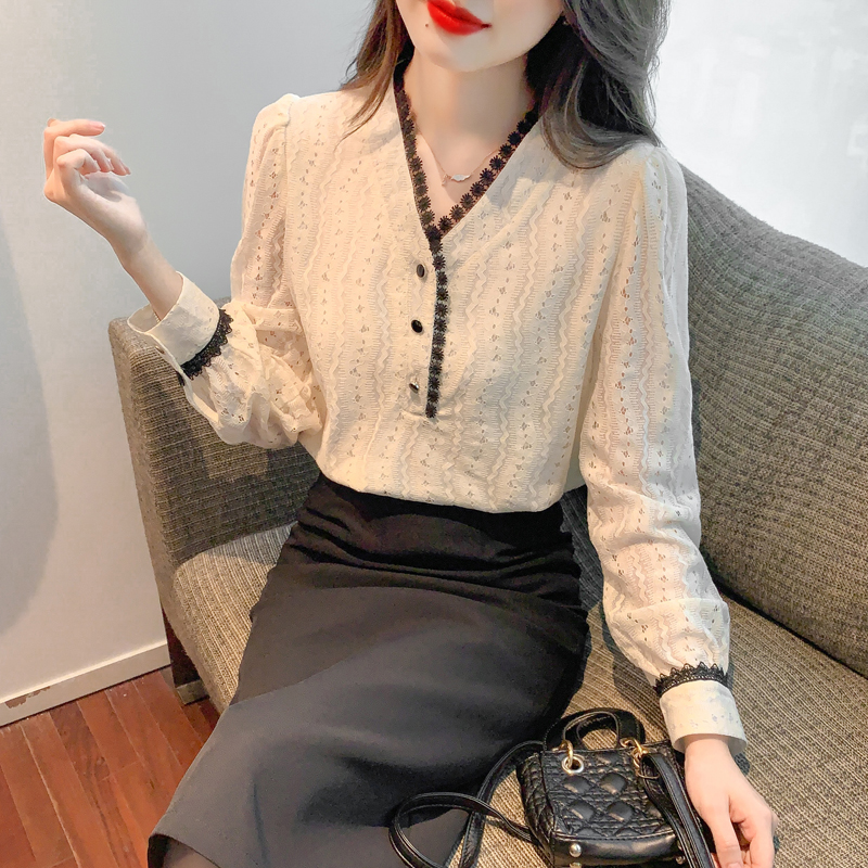 Spring and autumn V-neck shirt lace shirts for women