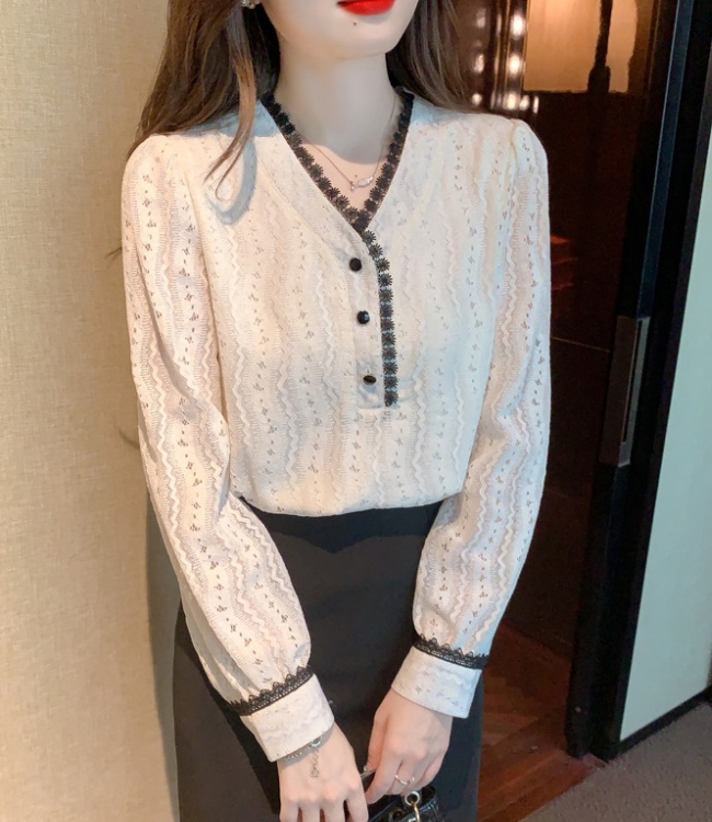 Spring and autumn V-neck shirt lace shirts for women