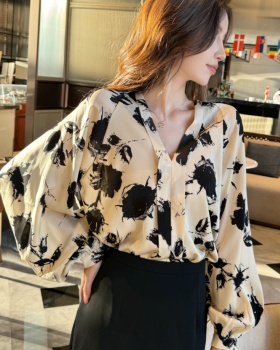 Lazy loose long sleeve chiffon shirt ink floral V-neck shirt