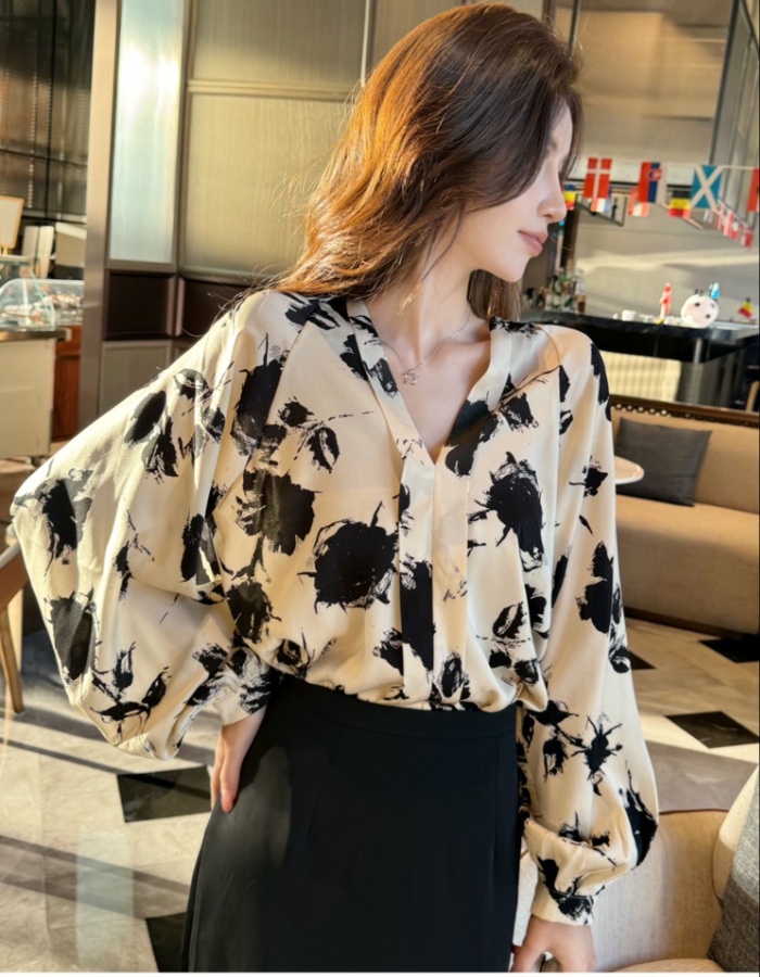 Lazy loose long sleeve chiffon shirt ink floral V-neck shirt