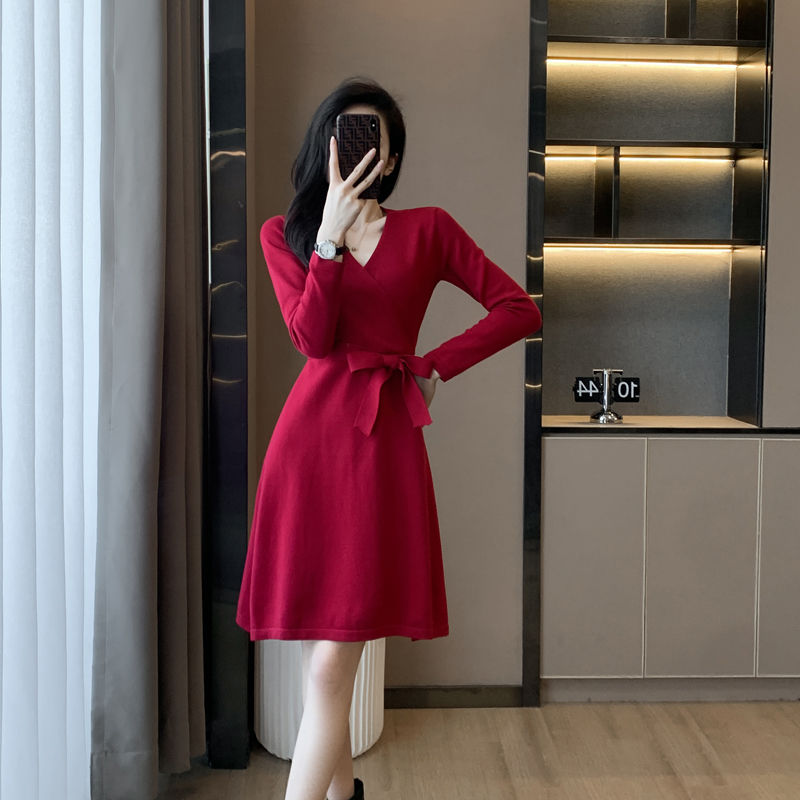 Slim temperament pinched waist frenum dress for women