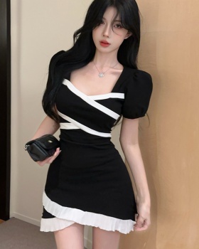 Irregular hem ladies slim France style black-white dress