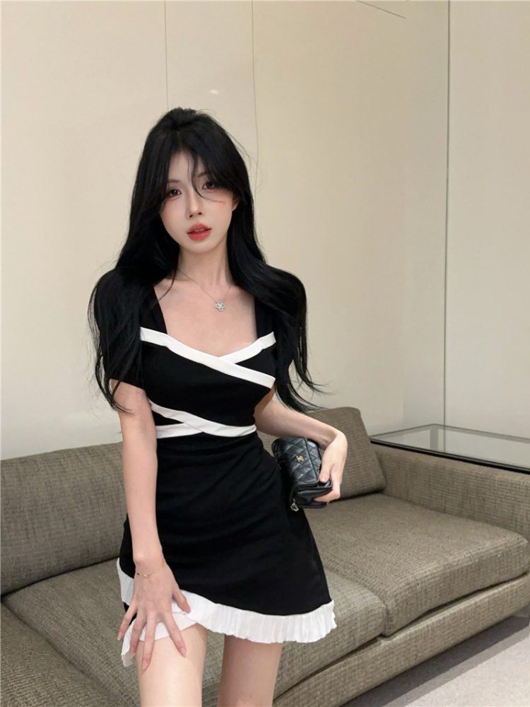 Irregular hem ladies slim France style black-white dress