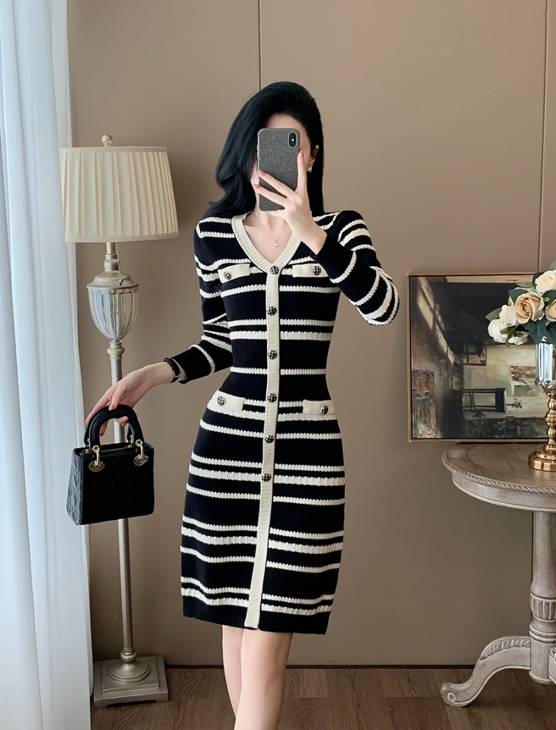 Ladies splice autumn dress V-neck knitted sweater dress for women