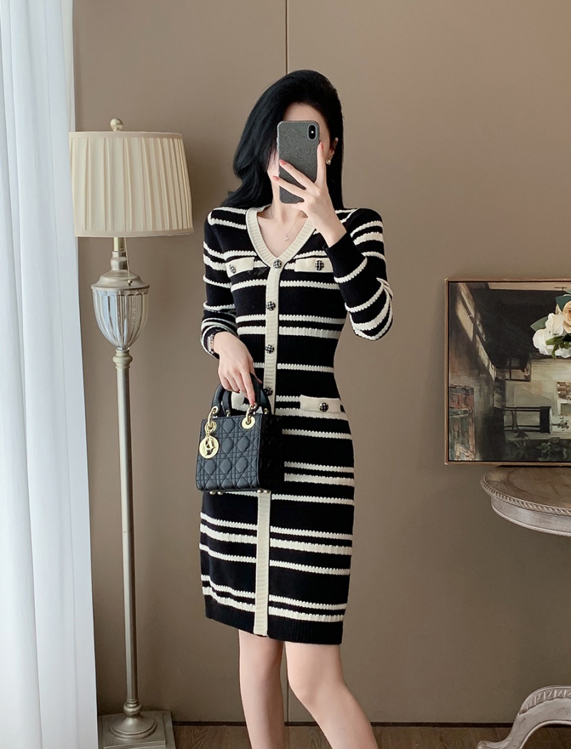 Ladies splice autumn dress V-neck knitted sweater dress for women