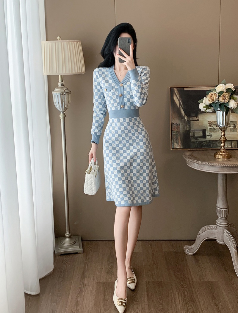 Ladies autumn dress bottoming sweater dress