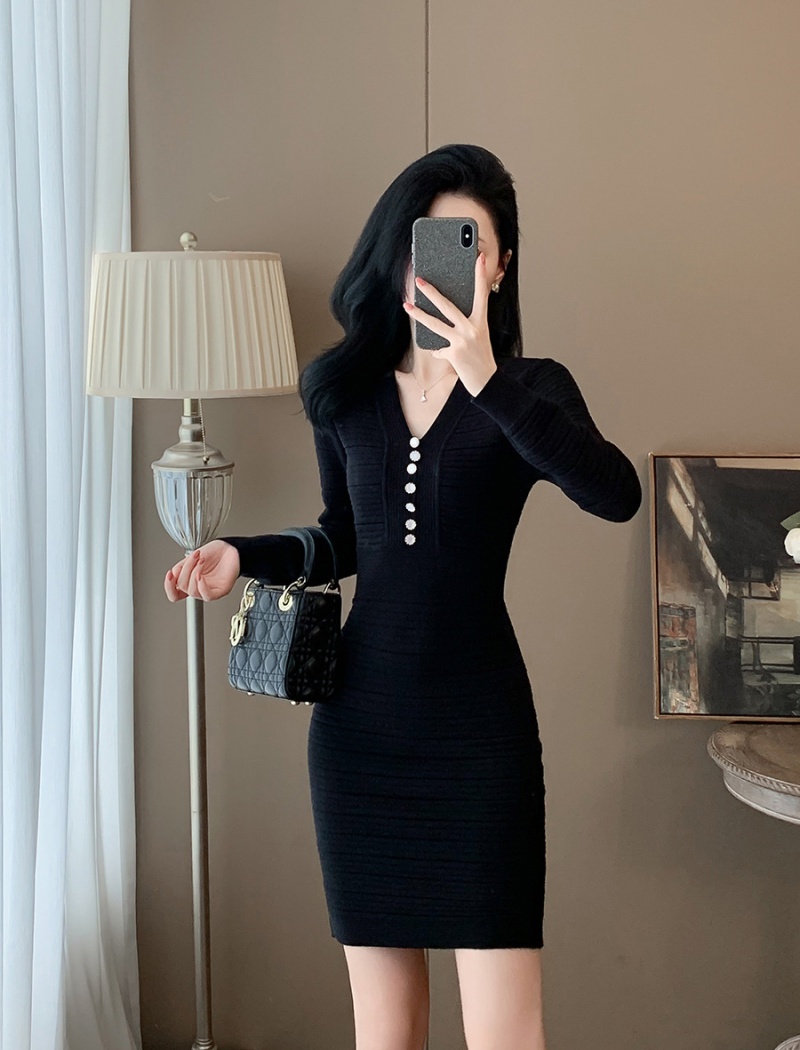 Long sleeve package hip dress chanelstyle V-neck sweater