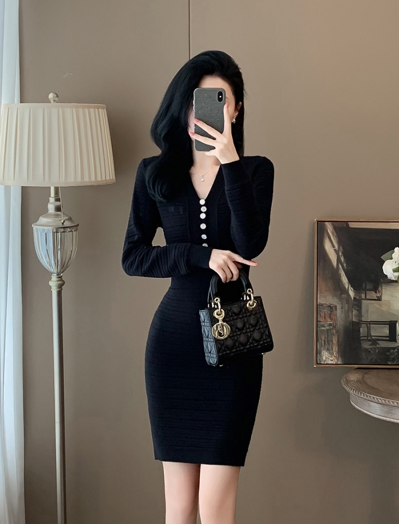 Long sleeve package hip dress chanelstyle V-neck sweater