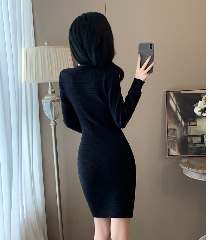 Long sleeve package hip dress chanelstyle V-neck sweater