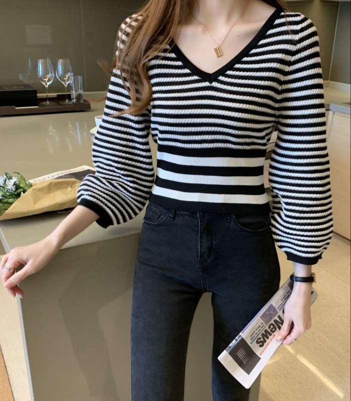 Black Korean style short sweater autumn V-neck tops for women