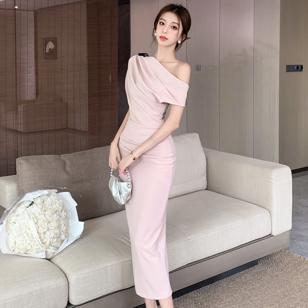 Sloping shoulder dress long formal dress