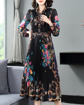 Elegant pleated temperament printing autumn slim dress