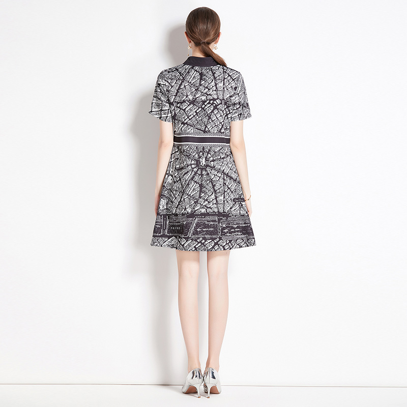 All-match pinched waist European style printing slim dress