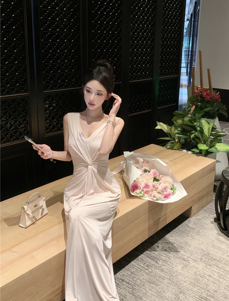 Summer slim V-neck vacation fold irregular dress