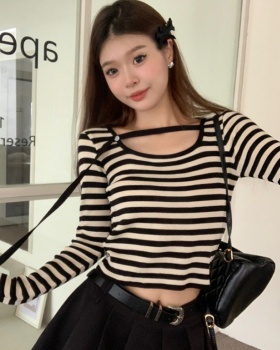 Slim stripe bottoming shirt bandage sweater