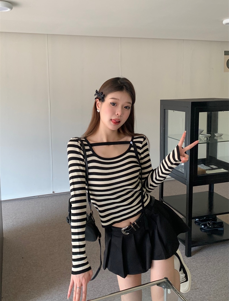 Slim stripe bottoming shirt bandage sweater