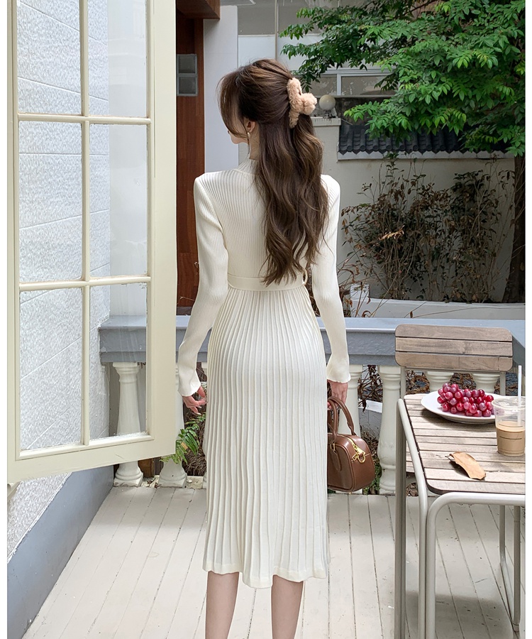 Half high collar knitted pleated dress for women