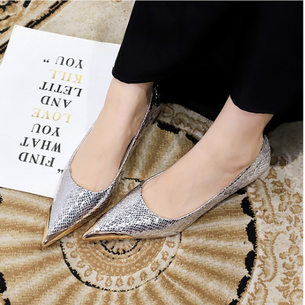 European style middle-heel pointed serpentine shoes