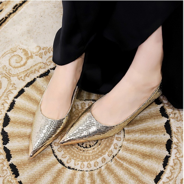 European style middle-heel pointed serpentine shoes