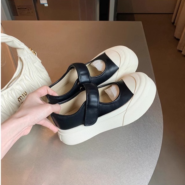 Thick crust velcro France style low shoes for women