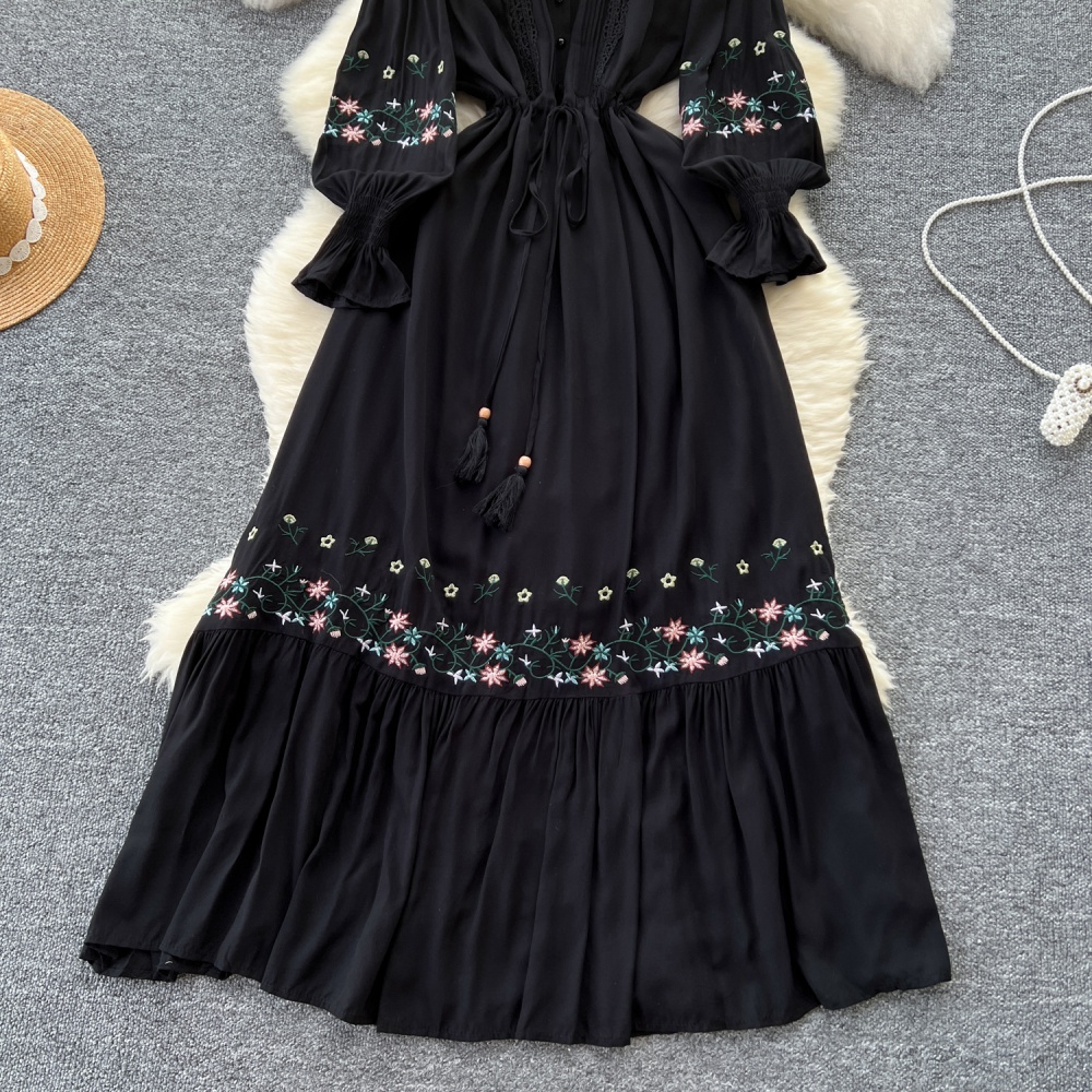 Retro lace niche embroidery autumn drawstring slim dress