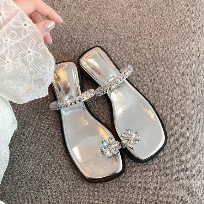 Silver wears outside temperament slippers for women