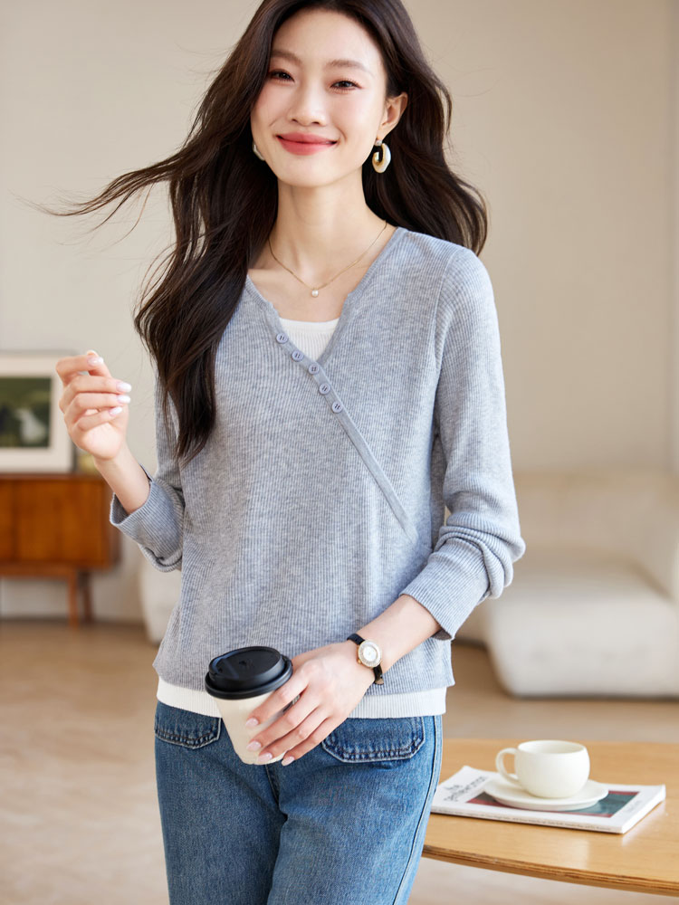 Slim round neck sweater Pseudo-two autumn T-shirt