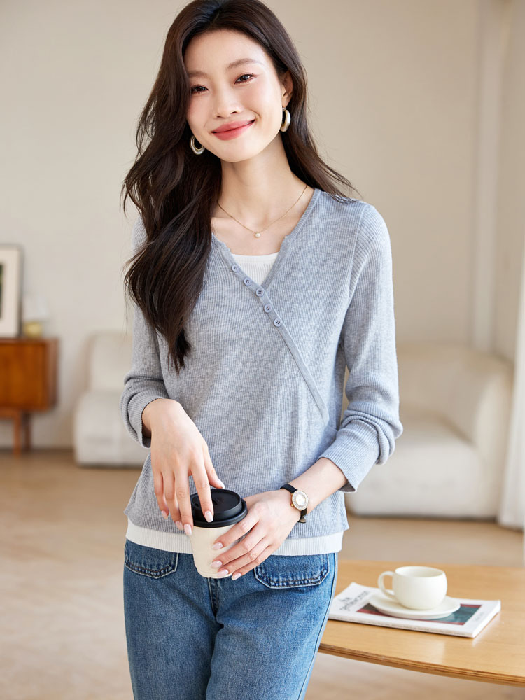 Slim round neck sweater Pseudo-two autumn T-shirt