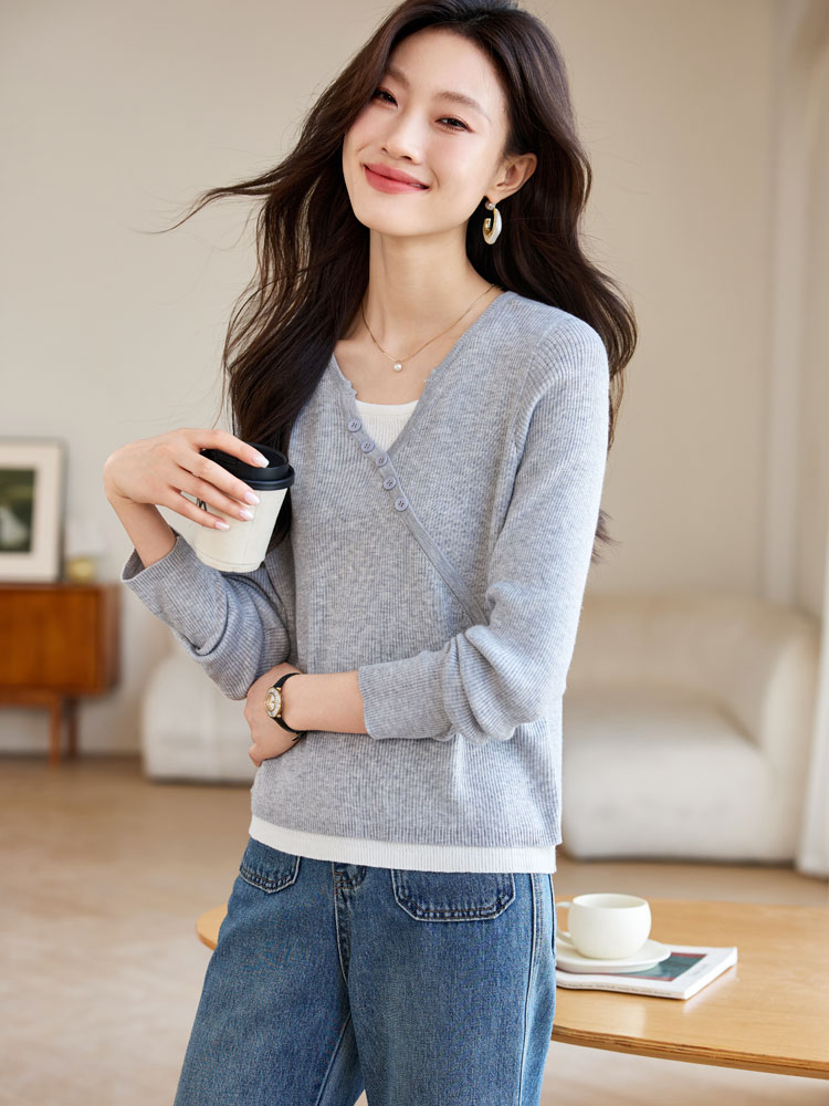 Slim round neck sweater Pseudo-two autumn T-shirt