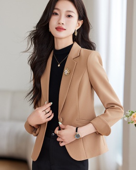 Show young slim business suit wine-red temperament coat