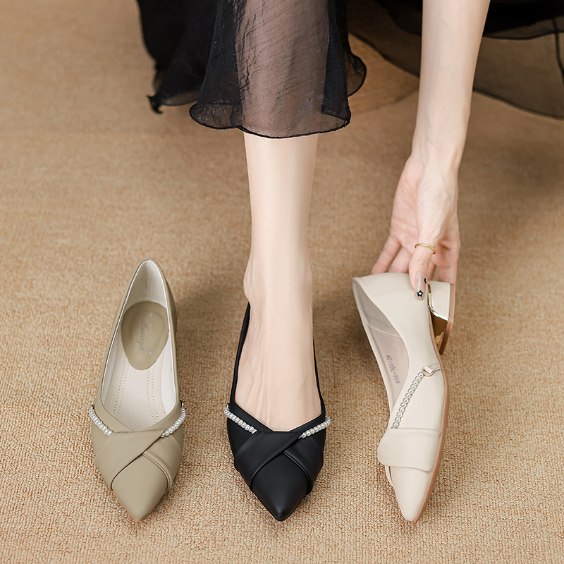 France style pointed pearl thick low shoes for women