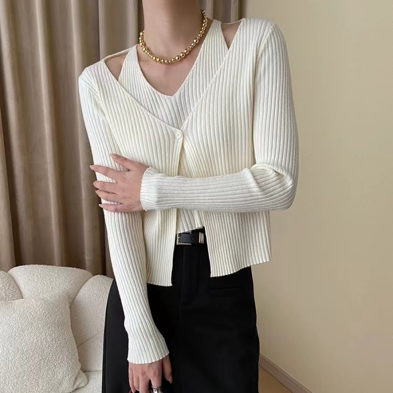 Halter all-match Pseudo-two long sleeve retro V-neck sweater