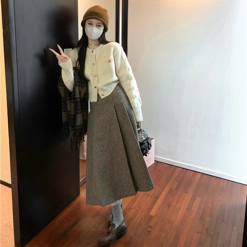 Knitted coat chanelstyle sweater for women