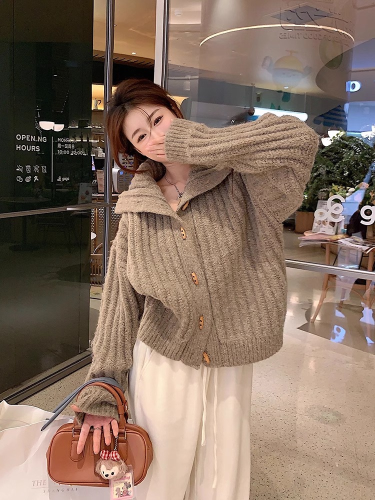 Horn buckle winter tops knitted thick sweater for women